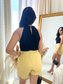 SHORT TECIDO CARAMELHO COM 2 BOTÕES M