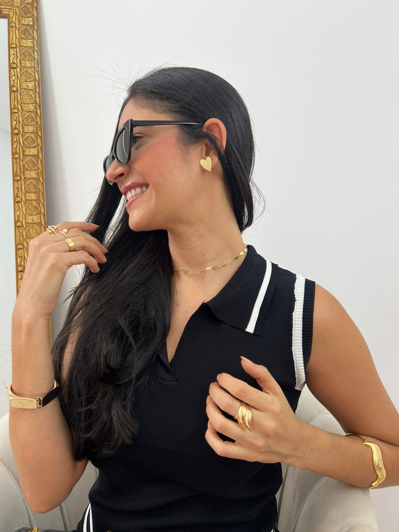 BRINCO CORAÇÃO MÉDIO LISO COM BANHO EM OURO 18K